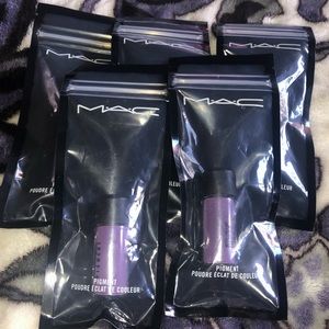 Five Rich purple Mac pigments
